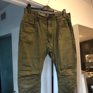 Men's Publish Olive Green Joggers (32)